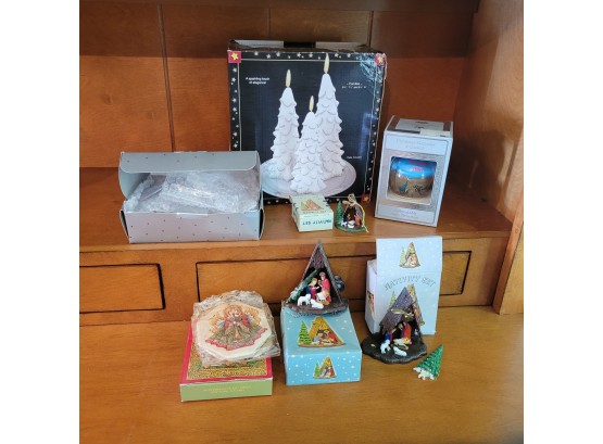 Christmas Lot Decor And Mini Nativity Sets