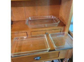 Set Of 3 Glass Pyrex Baking Dishes