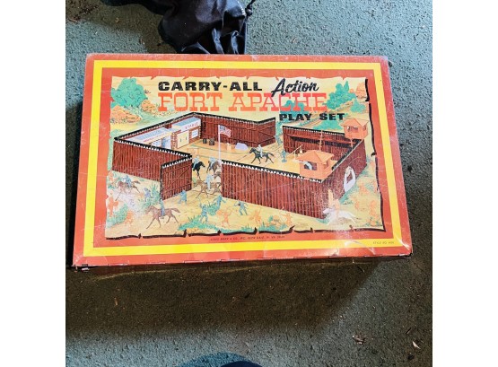 Vintage Carry-all Action Fort Appache Play Set (Attic)