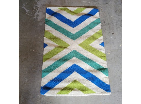 Small Throw Rug In White,Green And Blue