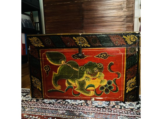 Antique Hand Painted Chinese Storage Box With Hinged Lid (Livingroom)