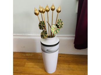 Ceramic Vase With Gold Filler Accents (Livingroom)