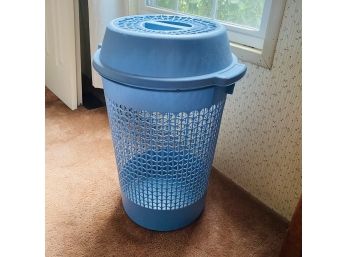 Blue Rubbermaid Clothes Hamper With Lid (front Bedroom)