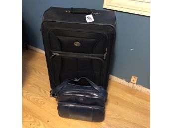 Luggage Set (Bedroom 3)