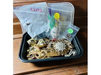 Variety Of Broaches And More - A Few Marked 925 - Not Tested  - Costume Jewelry  - In Plastic Container