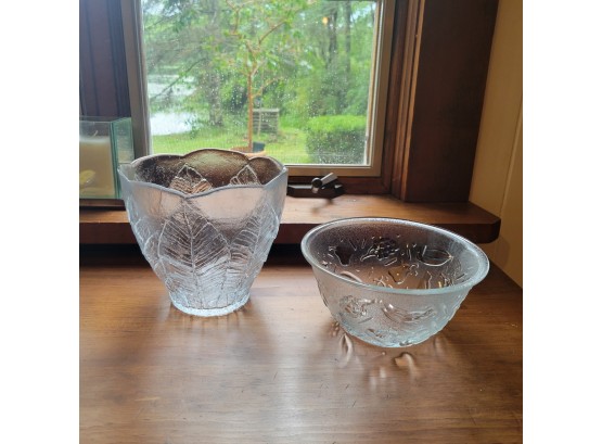 Set Of 2 Etched Glass Bowls. KIG Malaysia (Kitchen)