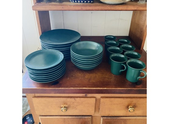 Green Ceramic Dinnerware Lot