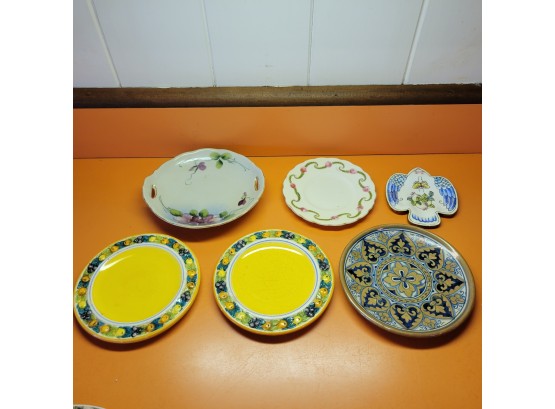 Collection Of Vintage Plates (Kitchen)