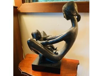 Mother And Child Statue (Livingroom)