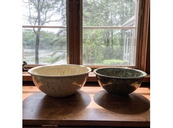 Two Vintage Melamine Confetti Mixing Bowls (Kitchen)