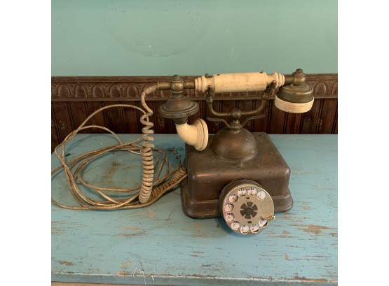 Older Vintage United States Telephone Company Rotary Dial Phone (Kitchen)
