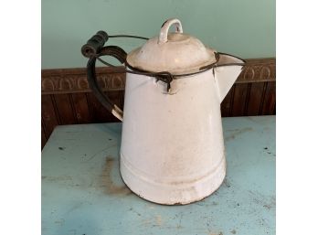 Chippy Enamelware Coffee Pot With Handle (Kitchen)