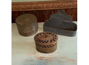 Vintage Tin Items (Kitchen)
