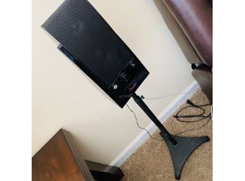 Rocketfish Speaker With Metal Stand And Transmitter (Livingroom)