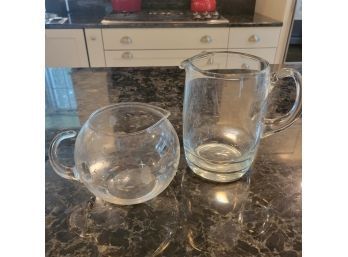 Set Of 2 Glass Pitchers (Kitchen)