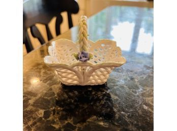 Miniature Ceramic Basket (Dining Room)