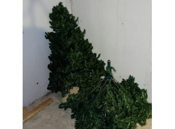 Artificial Christmas Tree 8' (Basement)