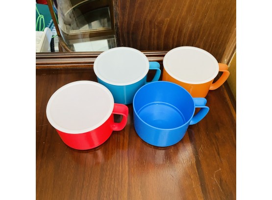 Colorful Plastic Mugs With Lids - Set Of Four