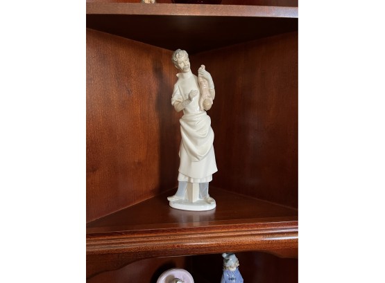 Lladro Porcelain Figure Obstetrician With Newborn Baby - With Original Box (Living Room)