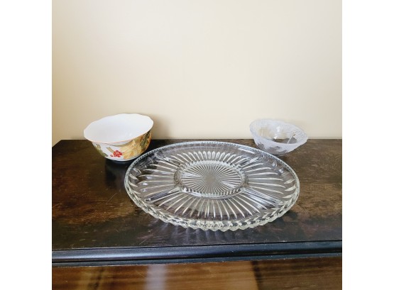 Glass Serving Platter And 2 Side Dishes (Dining Room)
