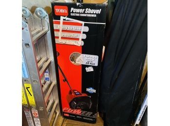 Toro 'Power Shovel' Electric Snowthrower (Basement)