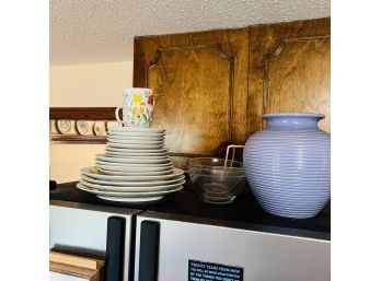 Vintage Heinrich Dishes And Blue Vase (Kitchen)