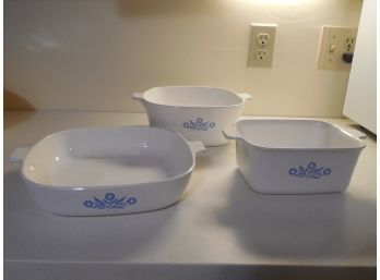 3 Square Corningware Casseroles With Blue Floral  & Blue Platter (Kitchen)