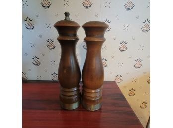 Set Of Handmade Wooden Salt And Pepper Shakers (Dining Room)