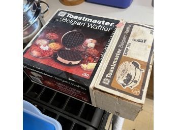 Vintage Waffle Maker (Kitchen)
