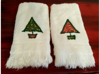 Hand Decorated Christmas Hand Towels (dining Room)