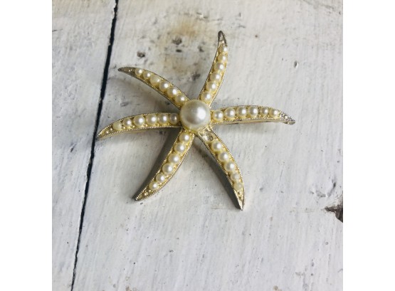 Gold Tone Starfish Pin Brooch
