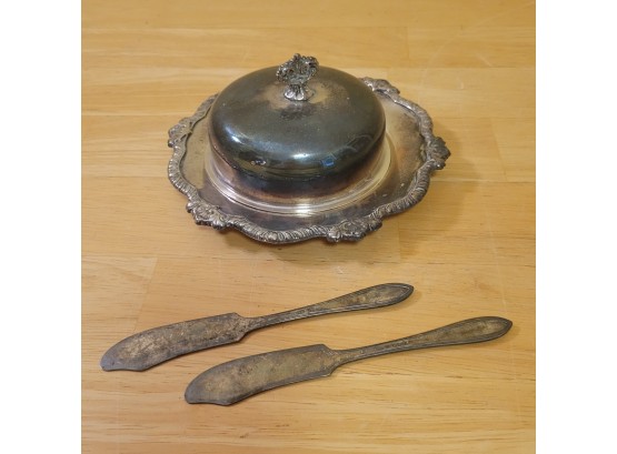 Vintage Butter Dish And 2 Butter Knives