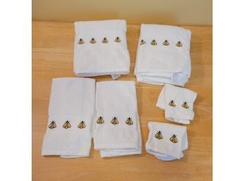 Set Of 6 Classic Linen Embroidered Bee Towels