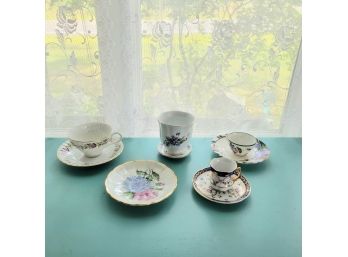 Tea Cups And Saucers Lot (Kitchen)