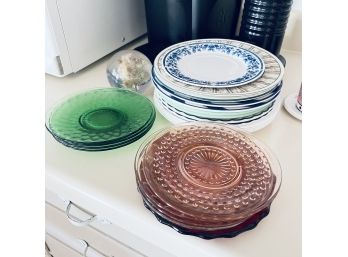 Small Glass And Ceramic Plates With Paperweight (Kitchen)