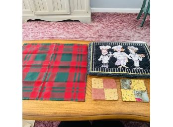 Assorted Placemat And Coaster Lot (Livingroom)