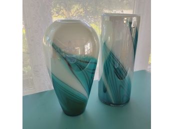Set Of 2 Blue And White Glass Vases (Kitchen)