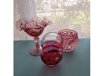 Red And Pink Glass Lot (Kitchen)