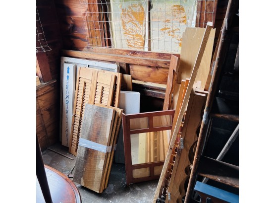 Assorted Scrap Wood, Reclaimed Boards And Other Pieces * (Barn - Side Room)