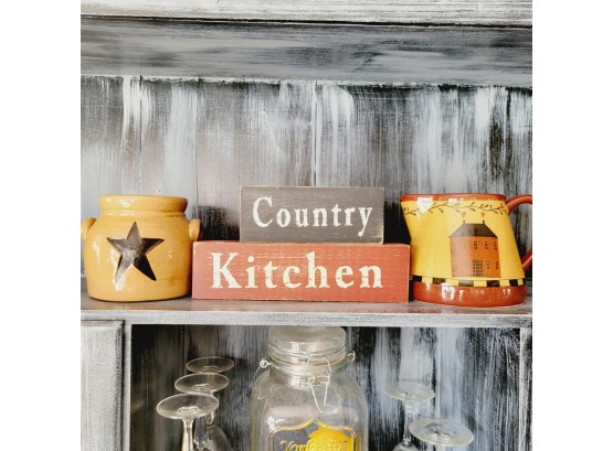 Country Kitchen Signs, Pitcher And Crock (Room 2)