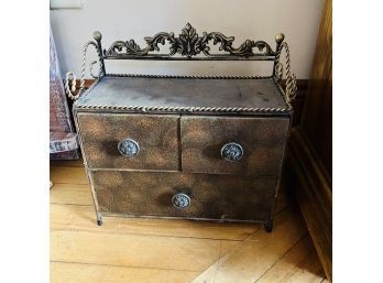 Small Metal Unit With Drawers (Room 6)