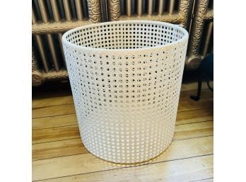 Metal Waste Basket (Room 6)