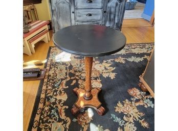 Black Top Round Accent Table (Room 2)