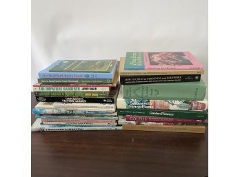 Lot Of Gardening Books (JC)
