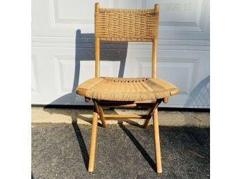 Vintage Hans Wegner Style Folding Rope And Wood Chair (TD)