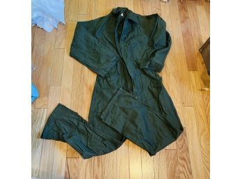 Vintage Military Issue Men's Green Coveralls - Size Medium  (Bedroom 2)