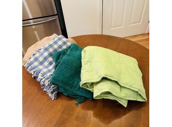 Throw Blanket Assortment (Kitchen)