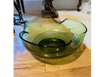 Green Glass Bowl (Bedroom 2)