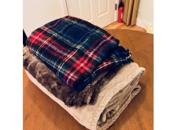 Plaid Throw, Minky Throw And Soft Bed Blanket (Kitchen)