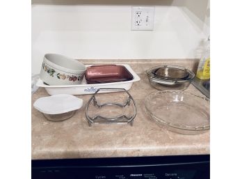 Pyrex Glass Baking Dishes, Corning Ware Roaster, Wedgewood Quince Dish (Kitchen)